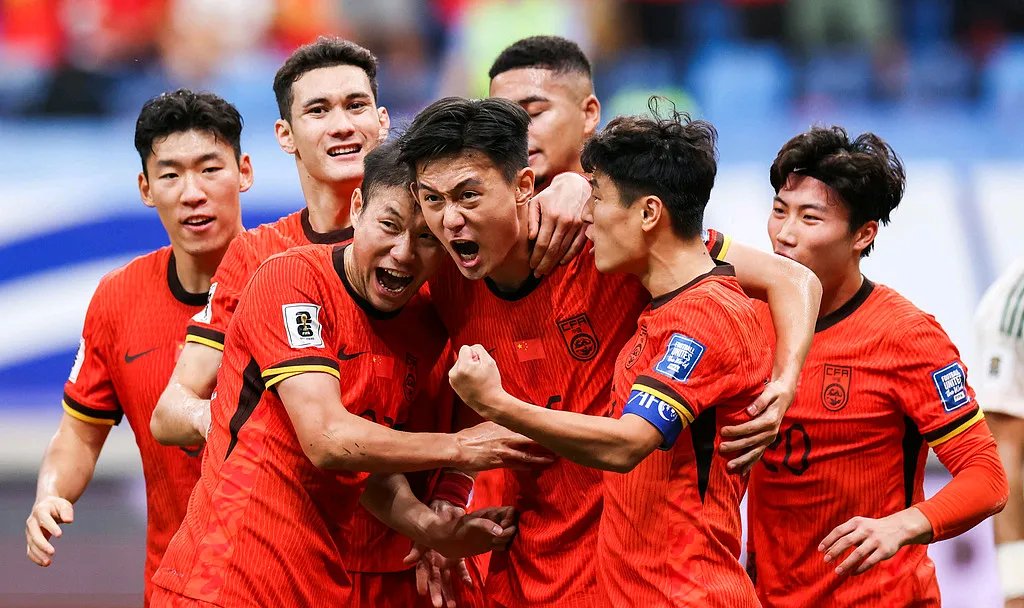 穆雷重要时刻重返赛场，澳大利亚队带队取胜！